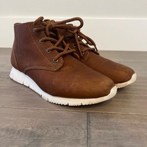 Kodiak Chukka Boots - brown leather size 7.5
